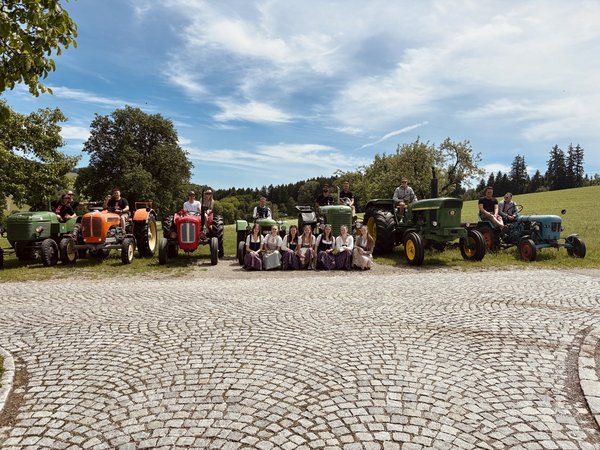 Oldtimerausfahrt zur Mostkost Gramastetten