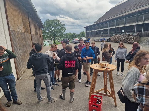 Kirchham LJ Austausch