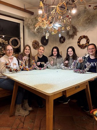 Bildungsprogramm Bezirk UU - Trockenblumenkurs
